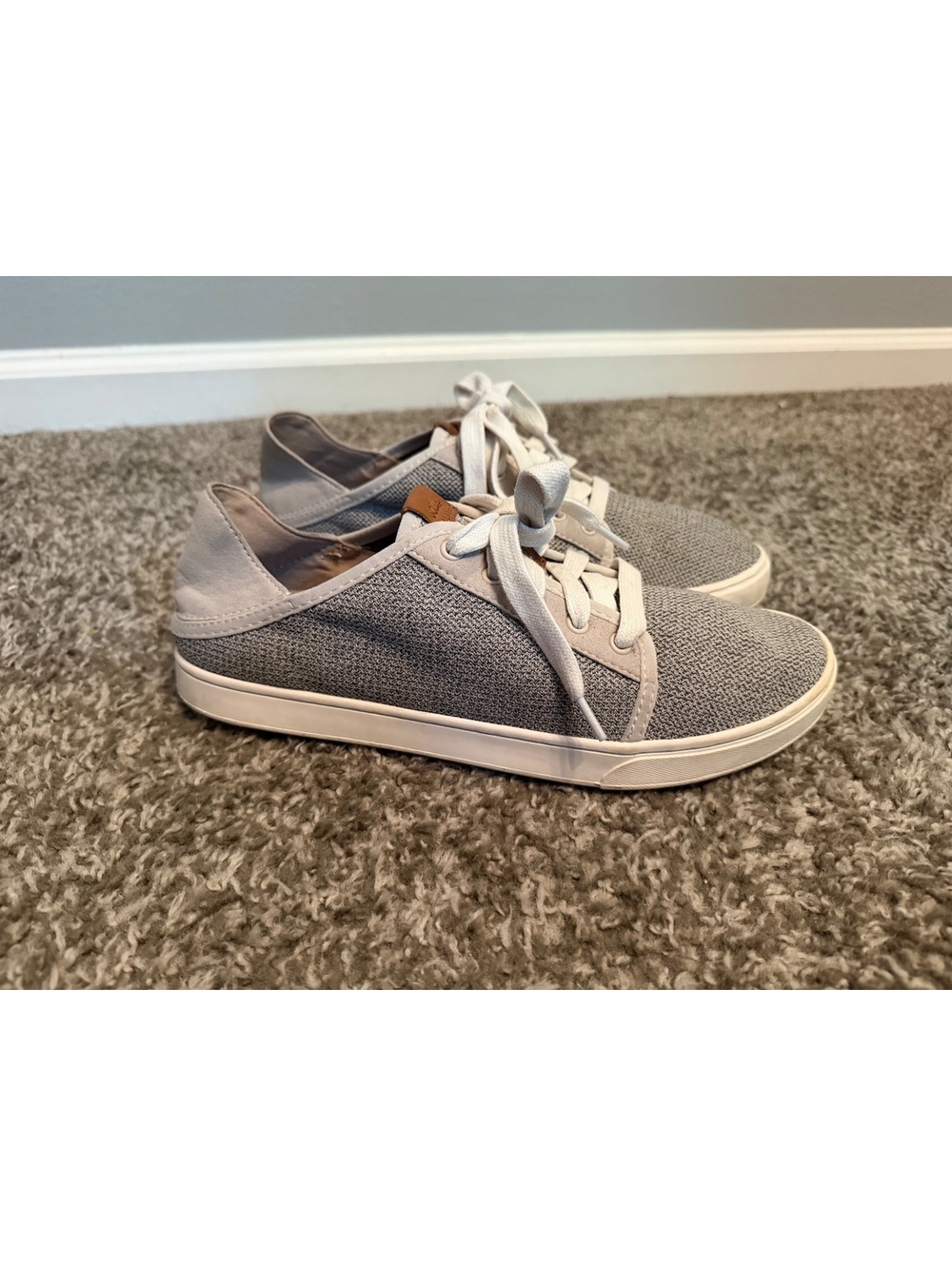OluKai Pehuea Sneakers Women’s 10